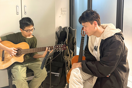 Âm nhạc ơi, hãy đến chiếm lấy tâm hồn tớ đi!