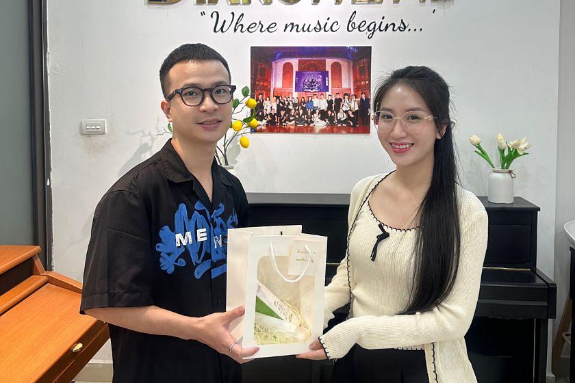 Cùng Voice Academy tri ân những người truyền lửa đam mê ca hát nhân ngày 20/11