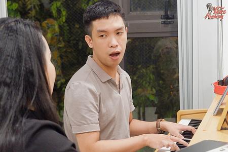 Tạ Anh Tuấn – Người thầy dạy hát độc nhất của Voice Academy Trần Quốc Vượng