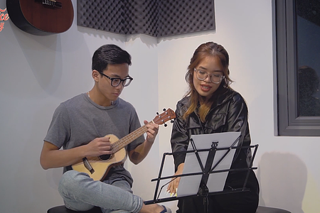 Thử hát nhạc Pháp, liệu có dễ??