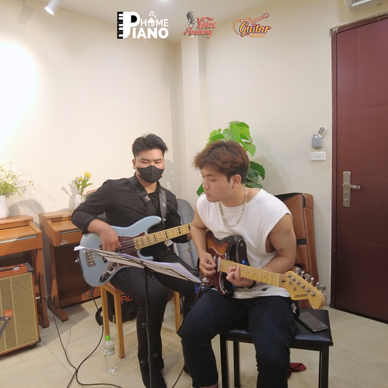 SỰ NHỘN NHỊP TRƯỚC THỀM THE CHANGE 2
