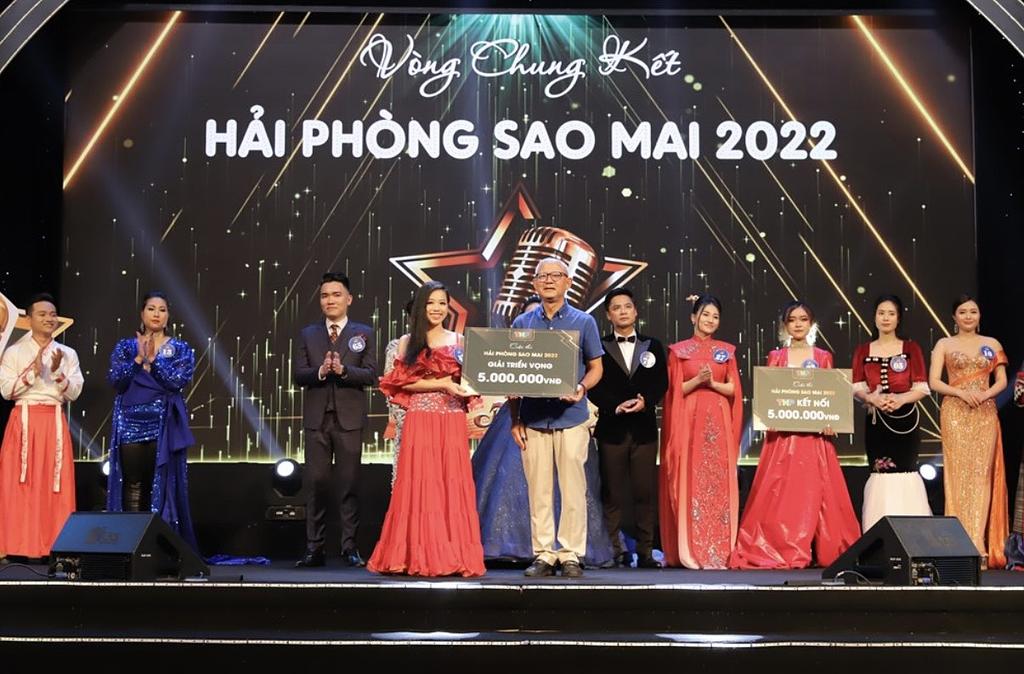 Cô giáo Huyền Trang – “Ngôi sao mai” của Voice Academy