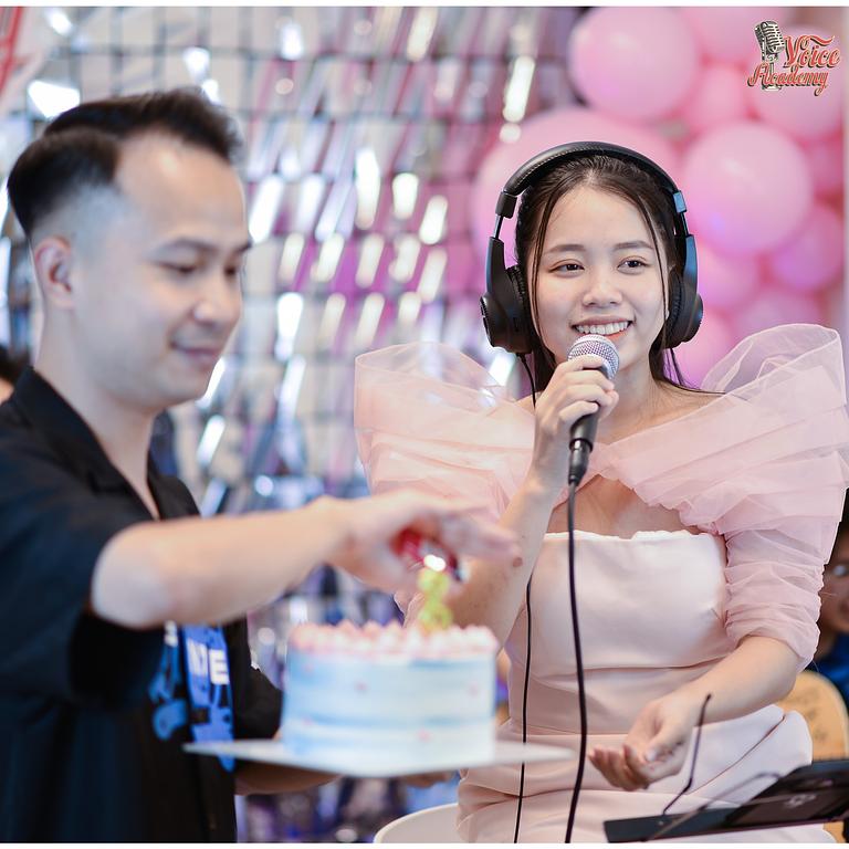 Cô giáo Huyền Trang – “Ngôi sao mai” của Voice Academy