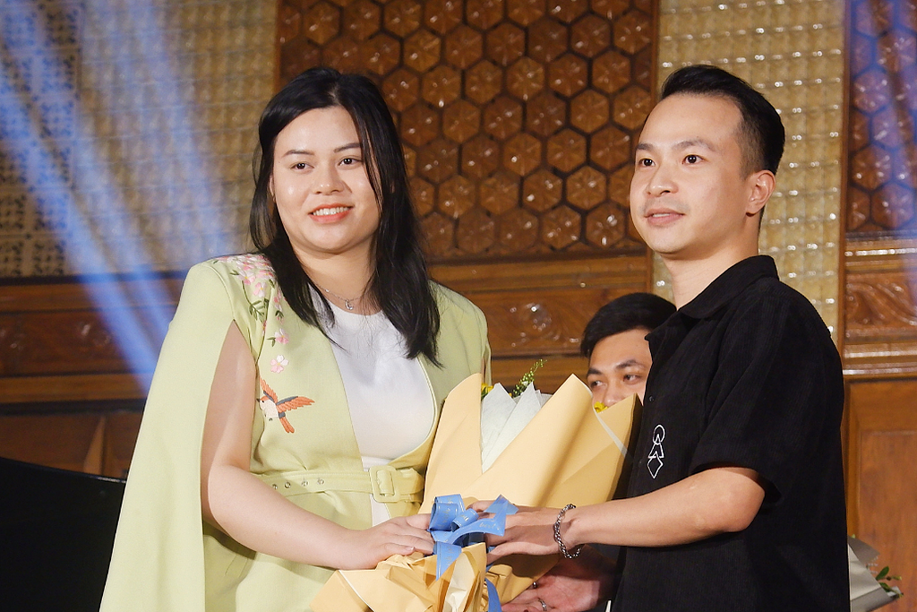 SỰ TRỞ LẠI CỦA THE CHANGE 2024