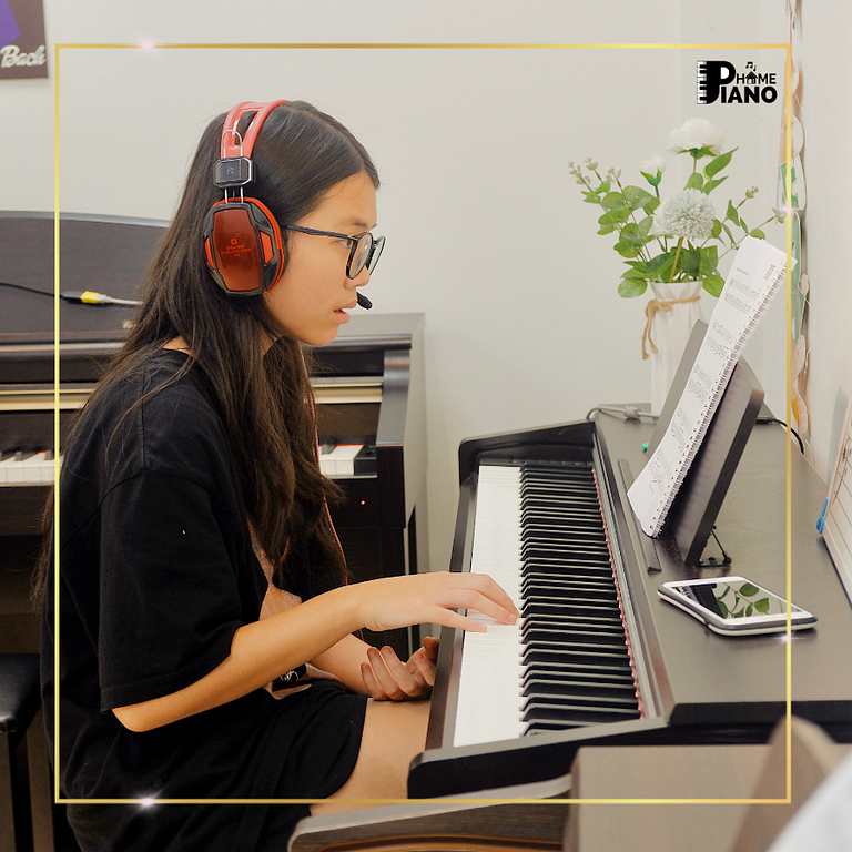 5 BÍ QUYẾT TỰ TIN BIỂU DIỄN PIANO TRÊN SÂN KHẤU