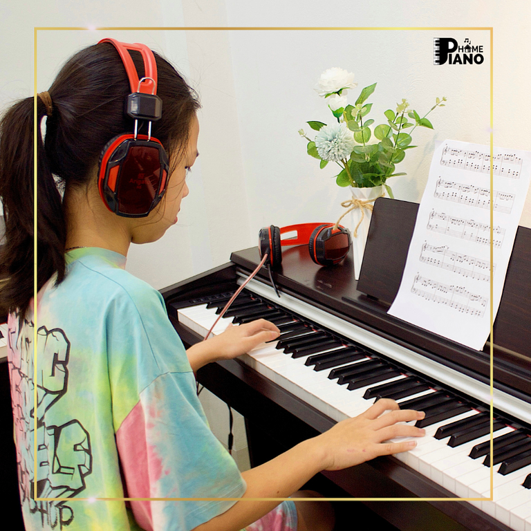 TƯ THẾ NGỒI CHƠI PIANO CHO NGƯỜI MỚI BẮT ĐẦU