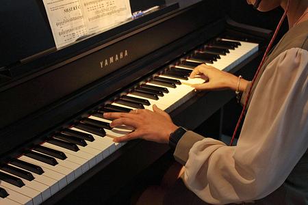 Khoa học đã chứng minh: Học đàn Piano-  xoa dịu nỗi ám ảnh trầm cảm (25/11/2020)