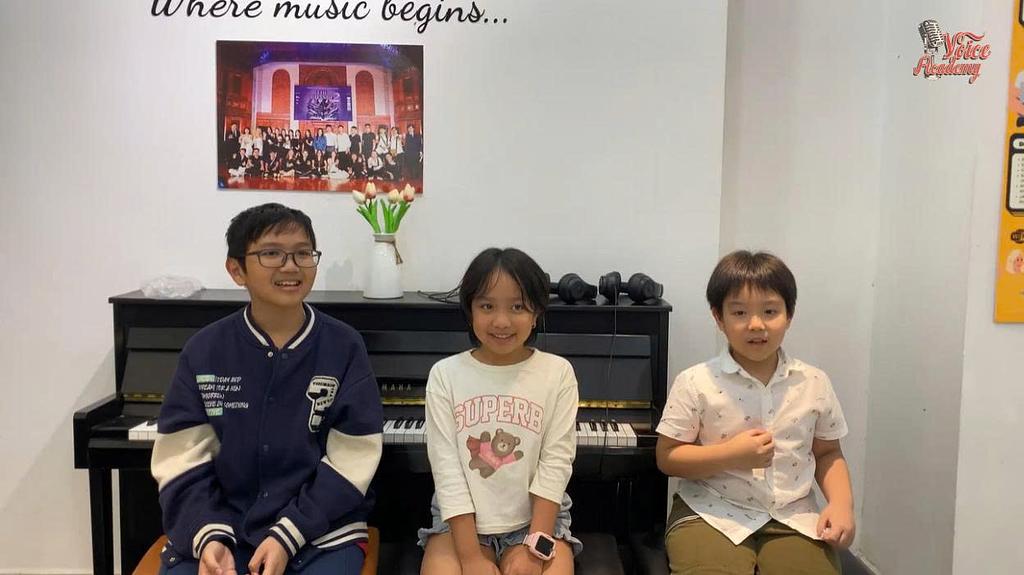 Để Con Được Tỏa Sáng Trên Sân Khấu Với Hành Trình Tự Tin Cùng Âm Nhạc | Voice Academy