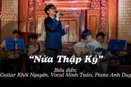 Tiết mục “Nửa Thập Kỷ” do Guitar Khôi Nguyên, Vocal Minh Tuấn và Piano Anh Duy biểu diễn tại đêm nhạc The Change 2